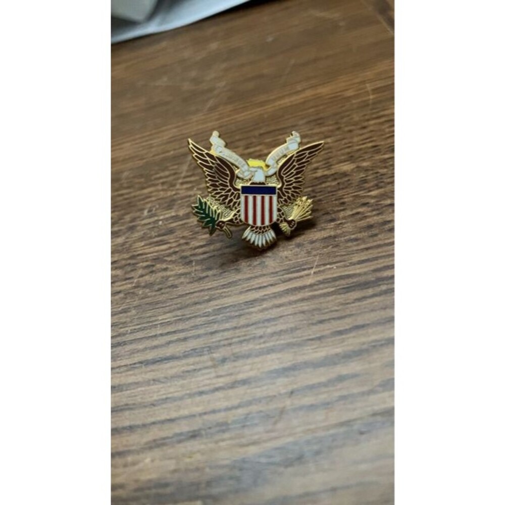 Great Seal of the United States Lapel Pin - Patriotic Eagle Pin